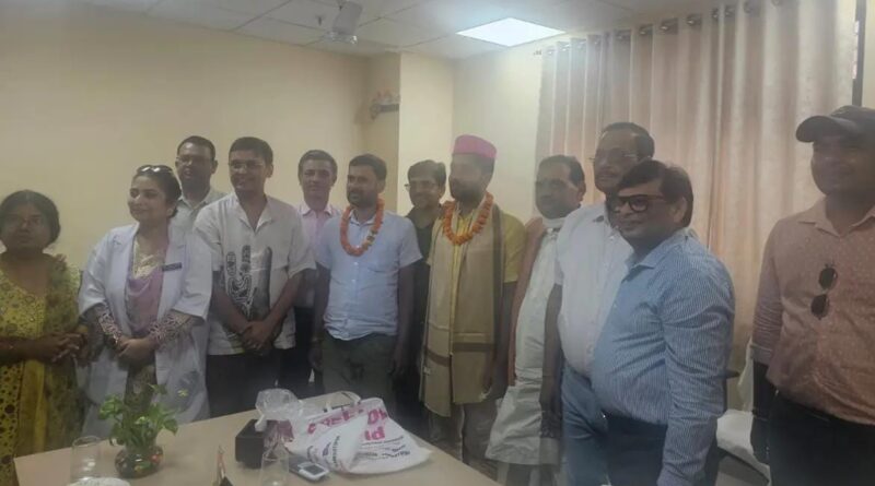 श्री राम जानकी मेडिकल कॉलेज में पहली बार शुरू हुआ MBBS एडमिशन,उज्ज्वल बने पहले छात्र