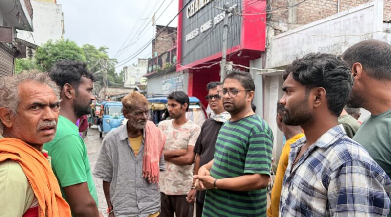 दलसिंहसराय:जरूरतमंद परिवार को अंतिम संस्कार के लिए दी आर्थिक सहायता