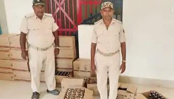 हसनपुर में 531 लीटर विदेशी शराब जब्त:पिकअप चालक फरार