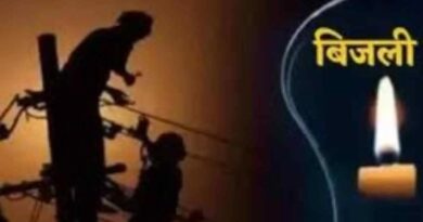 समस्तीपुर में ट्रांसफार्मर चोरी होने से 50 घरों की बिजली गुल,तार भी ले उड़े चोर