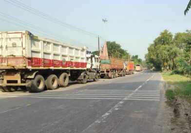 दलसिंहसराय:एन एच 28 पर अवैध ट्रक पार्किंग से हादसे का खतरा, कार्रवाई की मांग