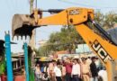 Samastipur:सिंघिया घाट बाजार में अतिक्रमण पर चला बुलडोजर:जाम की समस्या से मिलेगी राहत