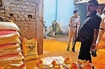 समस्तीपुर में नकली मासाला बनाने वाली फैक्ट्री पकड़ाई:एक को हिरासत में लिया
