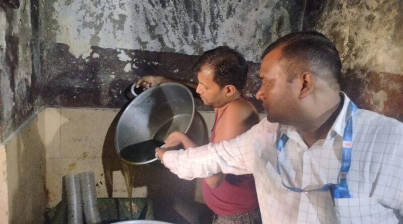 नकली घी के खिलाफ कार्रवाई, 360 किलो घी जब्त; 60 लीटर जला हुआ कुकिंग तेल और 52.5 किलो पनीर-मिठाई विनष्ट