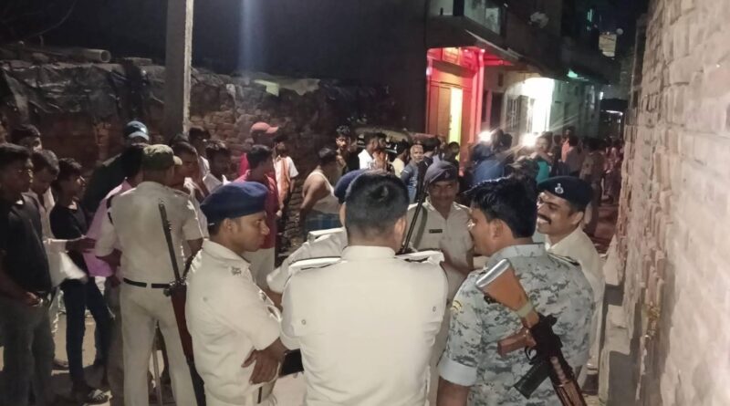 बिहार:मनेर में पैक्स अध्यक्ष की गोली मारकर हत्या: बचाने पहुंचे प्रखंड प्रमुख पति को भी मारी गोली