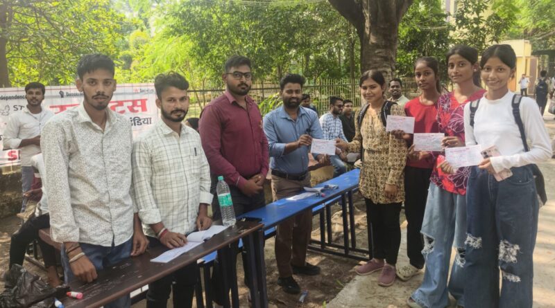 आर.बी. कॉलेज में एसएफआई का सदस्यता अभियान, सैकड़ों छात्र संगठन से जुड़े