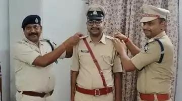 लव मैरिज के बाद परेशान रहता था दारोगा योगेश:मां बोली-शादी से मना किया था,परिजन बोले अधिकारी टॉर्चर करते थे