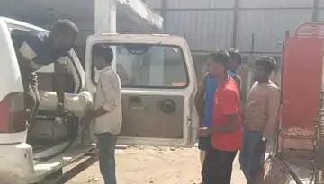 शहीद एक्सप्रेस में यात्रा कर रहे यात्री की मौत, हाजीपुर में उतारा गया शव